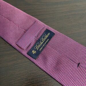 Brooks Brothers Mens Silk Tie Pink Blue‎ Geometric Squares Made in USA 3"